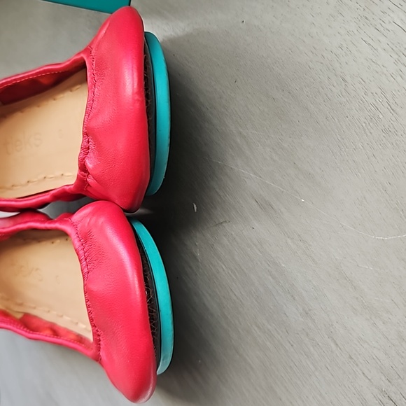 True Love Red Tieks - Picture 6 of 7